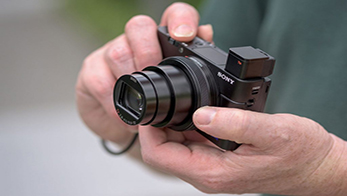 Berikut Sony RX 100 MkVI premium compact camera