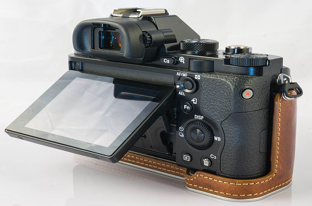 Penting !! Pertimbangkan Ini Sebelum Pakai Kamera Full Frame