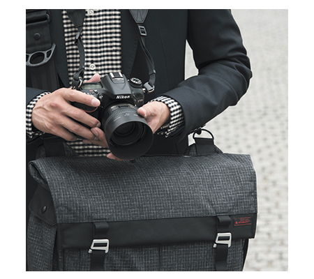 Artisan & Artist RDB-SD100 Shoulder Camera Bag