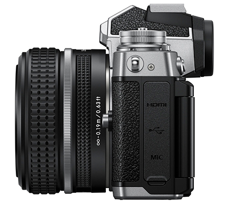 Nikon Z FC kit 28mm f/2.8 SE Mirrorless Digital Camera