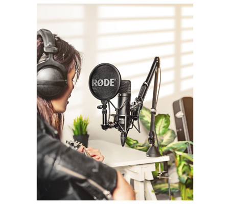 Rode NT1 Kit Cardioid Condenser Microphone with SM6 Shock Mount