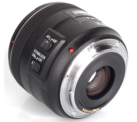 Canon EF 35mm f/2 IS USM.