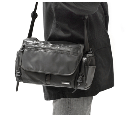 Artisan & Artist WCAM-8500N Waterproof Shoulder Bag (Large)