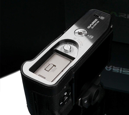 Gariz XS-CHXT100BK Half Case for Fuji X-T100 Black