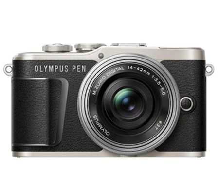 Olympus PEN E-PL9 with M.Zuiko 14-42mm EZ Black