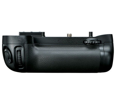 Nikon MB-D15 Battery Grip.