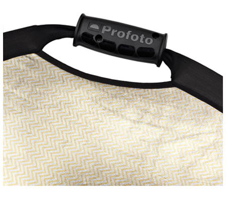 Profoto Collapsible Reflector Black/White Medium.